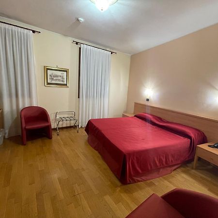 Hotel Ab Baretta Legnaro Dış mekan fotoğraf